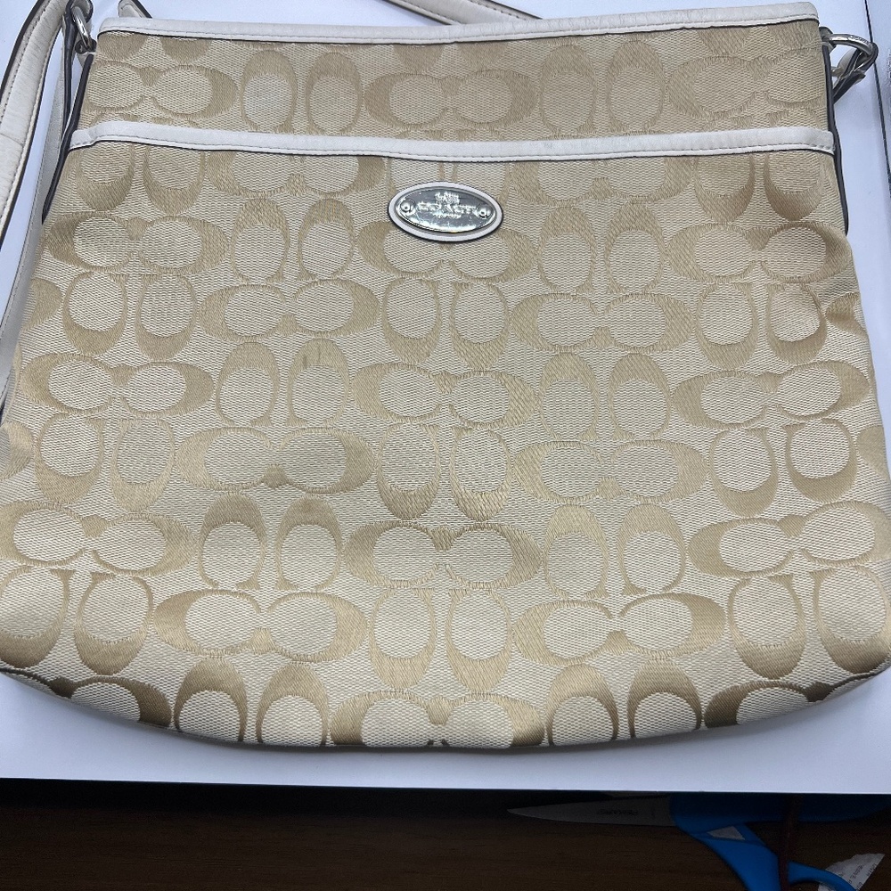 Coach Signature File Large‎ Crossbody Bag